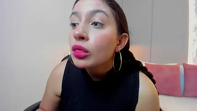 kira relish online show from June 30, 11:11 am