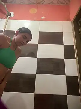 Snapshot of Blowjob-Queen_ chatting on June 16, 1:58 pm Blowjob-Queen online show from June 16, 1:58 pm