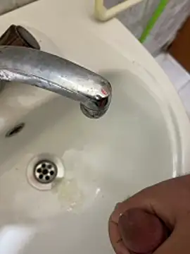 yassineamri online show from March 21, 2:16 am