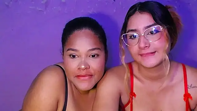 Snapshot of Amara_Diamond_1 chatting on April 19, 8:33 pm Amara Diamond 1 online show from April 19, 8:33 pm