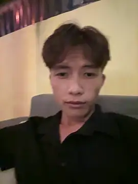 Nguyencuong1999 online show from May 9, 11:37 am
