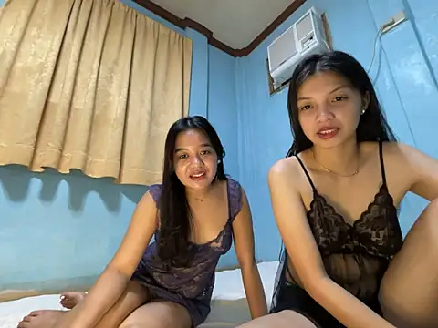 Snapshot of pinay_kitty23 chatting on May 5, 12:24 pm pinay kitty23 online show from May 5, 12:24 pm