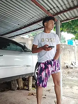 HOTRAINYGOLDEN online show from June 18, 1:59 pm