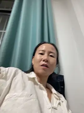 lilysister66 online show from July 1, 5:02 pm