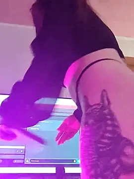 Snapshot of ___Phoenix chatting on March 21, 5:45 am Phoenix online show from March 21, 5:45 am