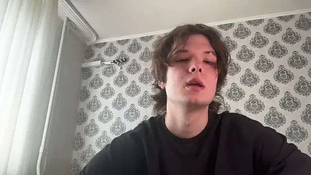 Snapshot of tomasdickpick chatting on May 16, 7:49 am tomasdickpick online show from May 16, 7:49 am