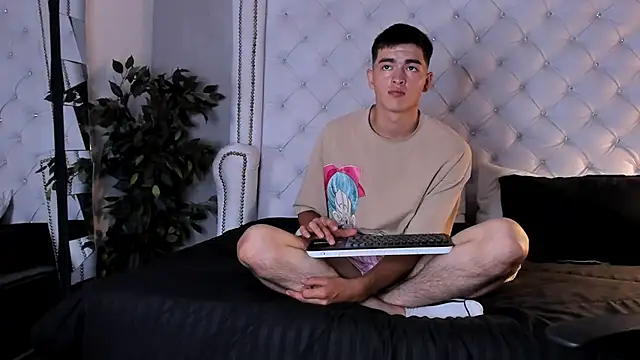 Xander Noir online show from March 30, 7:26 pm