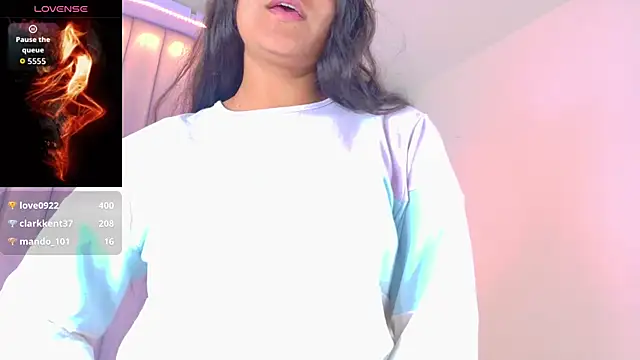 Snapshot of AhslyEvans__ chatting on July 2, 7:42 pm AhslyEvans online show from July 2, 7:42 pm