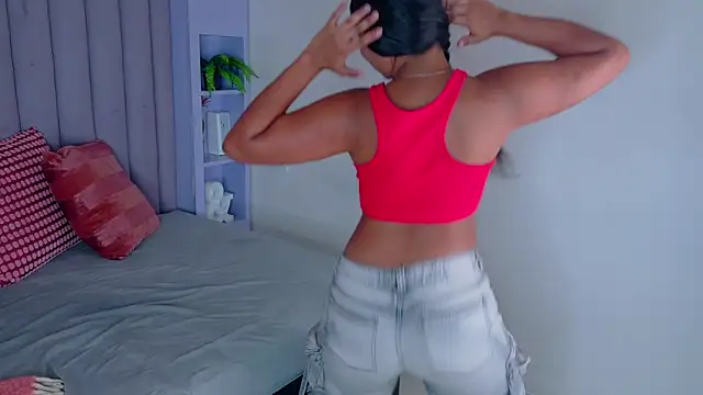 Snapshot of AhslyEvans__ chatting on July 24, 7:45 pm AhslyEvans online show from July 24, 7:45 pm