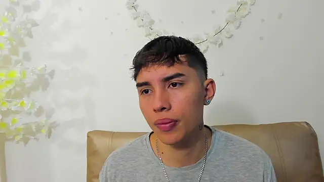 Snapshot of Fher_rivers1 chatting on April 22, 3:24 pm Fher rivers1 online show from April 22, 3:24 pm