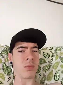 Snapshot of lio____ chatting on March 21, 6:22 pm lio online show from March 21, 6:22 pm