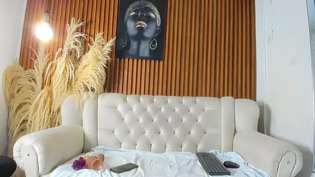 Snapshot of Brenda_Thomp chatting on June 13, 3:37 am Brenda Thomp online show from June 13, 3:37 am
