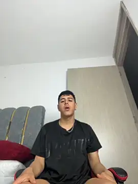 Snapshot of Angel_khouri_ chatting on April 20, 3:09 am Angel khouri online show from April 20, 3:09 am
