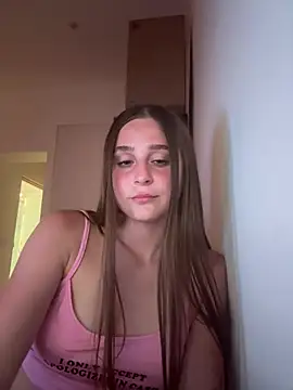 Snapshot of BellMeow_ chatting on June 23, 6:17 pm BellMeow online show from June 23, 6:17 pm