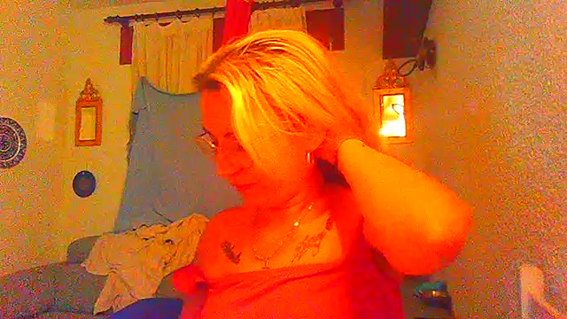 Snapshot of pamela661 chatting on July 13, 11:18 pm pamela661 online show from July 13, 11:18 pm