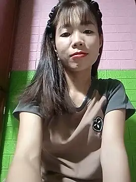 Snapshot of AmyLinee01 chatting on May 18, 11:16 am AmyLinee01 online show from May 18, 11:16 am