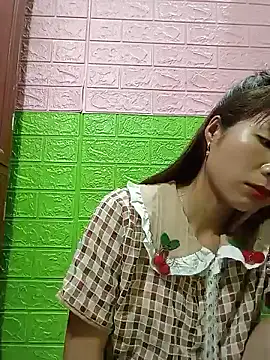 AmyLinee01 online show from July 9, 11:53 pm