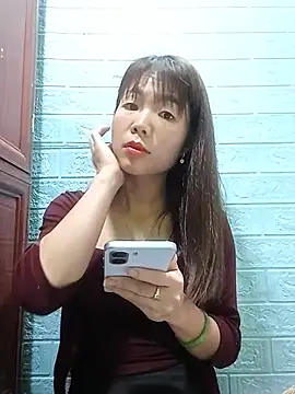 AmyLinee01 online show from August 5, 11:57 am