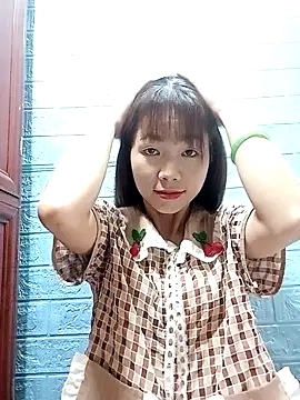 AmyLinee01 online show from August 7, 3:36 pm