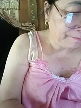 Snapshot of Funsexy1 chatting on July 4, 3:45 am Funsexy1 online show from July 4, 3:45 am
