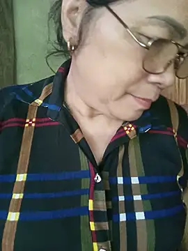 Snapshot of Funsexy1 chatting on July 9, 10:52 am Funsexy1 online show from July 9, 10:52 am