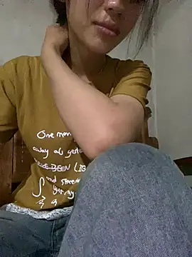 Snapshot of Saka-saka chatting on April 18, 12:58 am Saka-saka online show from April 18, 12:58 am