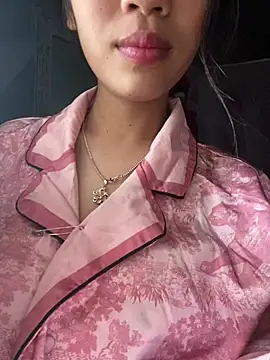 Snapshot of Saka-saka chatting on May 3, 5:24 am Saka-saka online show from May 3, 5:24 am