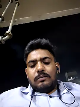 Snapshot of roselover2222 chatting on July 12, 8:33 pm roselover2222 online show from July 12, 8:33 pm