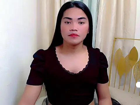 Snapshot of Midnightsnack88 chatting on May 6, 10:15 pm Midnightsnack88 online show from May 6, 10:15 pm