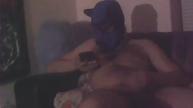 Snapshot of HungPupNyx chatting on April 21, 1:07 am HungPupNyx online show from April 21, 1:07 am