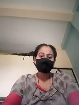 Snapshot of Sexi_roovi chatting on July 8, 11:15 am Sexi roovi online show from July 8, 11:15 am
