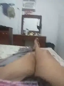 Snapshot of sexymomsn chatting on July 10, 9:56 am sexymomsn online show from July 10, 9:56 am