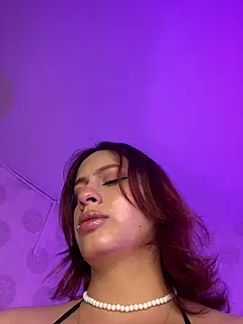 Snapshot of steffmontespink18 chatting on June 8, 1:44 pm steffmontespink18 online show from June 8, 1:44 pm