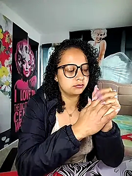 Sofia Alane online show from April 23, 12:29 pm