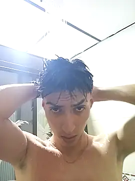 Snapshot of Diablito045 chatting on March 29, 11:38 pm Diablito045 online show from March 29, 11:38 pm