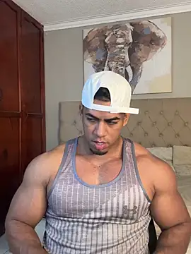 Snapshot of Trevor_vinc chatting on May 22, 2:22 pm Trevor vinc online show from May 22, 2:22 pm