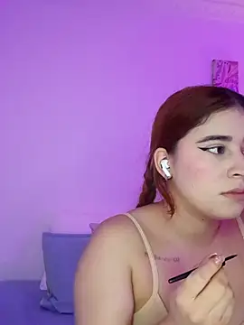 Snapshot of martina_connor1 chatting on May 22, 5:07 pm martina connor1 online show from May 22, 5:07 pm