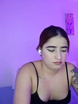 Snapshot of martina_connor1 chatting on June 23, 6:50 pm martina connor1 online show from June 23, 6:50 pm