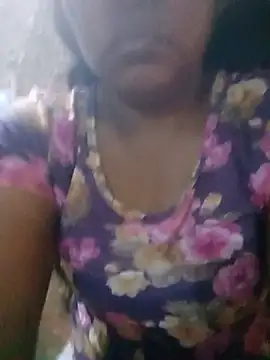 Snapshot of Honey-53 chatting on July 2, 10:43 am Honey-53 online show from July 2, 10:43 am