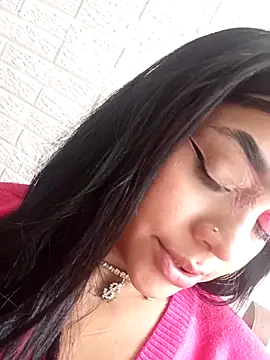 Snapshot of baby-skinnd chatting on April 7, 4:18 pm baby-skinnd online show from April 7, 4:18 pm