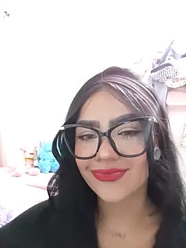 Snapshot of baby-skinnd chatting on April 12, 1:32 am baby-skinnd online show from April 12, 1:32 am