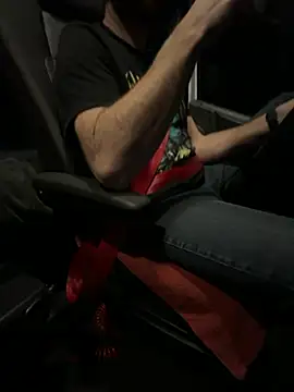 Snapshot of truckcam chatting on March 31, 7:47 pm truckcam online show from March 31, 7:47 pm