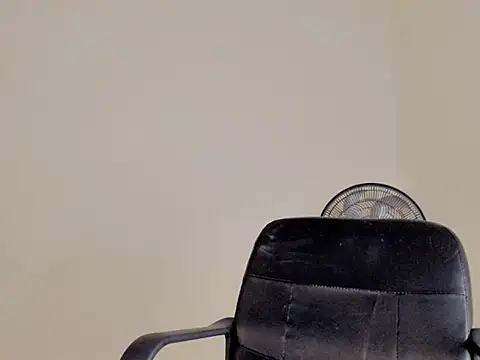 Lunita Sweett online show from April 15, 3:08 pm