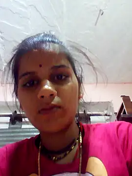 Snapshot of Raveena0990 chatting on May 14, 2:57 pm Raveena0990 online show from May 14, 2:57 pm