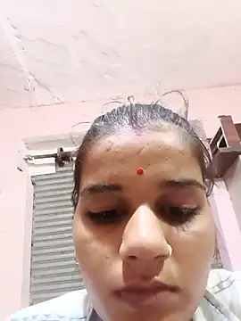 Snapshot of Raveena0990 chatting on May 31, 8:21 pm Raveena0990 online show from May 31, 8:21 pm