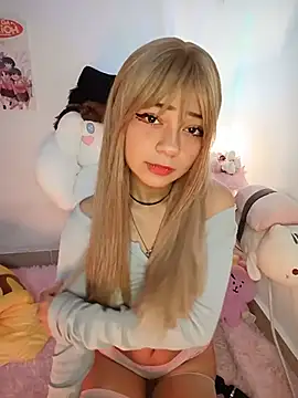 Snapshot of saki_nyanwn chatting on July 2, 12:22 pm saki nyanwn online show from July 2, 12:22 pm