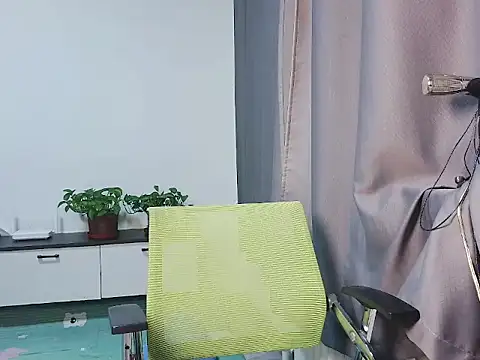 Snapshot of Llpl322 chatting on May 16, 2:16 pm Llpl322 online show from May 16, 2:16 pm
