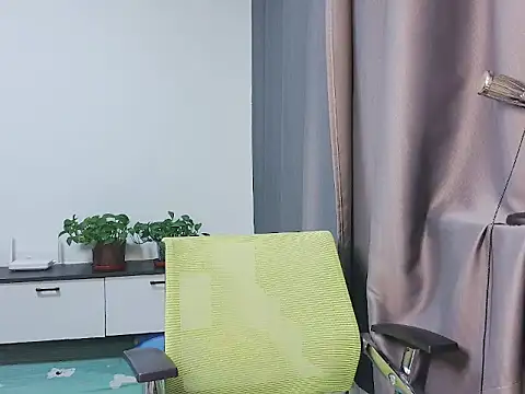 Snapshot of Llpl322 chatting on May 27, 1:52 pm Llpl322 online show from May 27, 1:52 pm