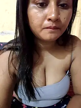 Snapshot of Tridha_2 chatting on May 29, 3:48 am Tridha 2 online show from May 29, 3:48 am