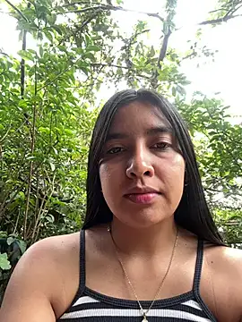 HaileyBiieber online show from April 5, 4:48 pm